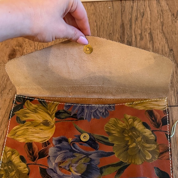 Patricia Nash Orange Floral iPad Case - Picture 2 of 5